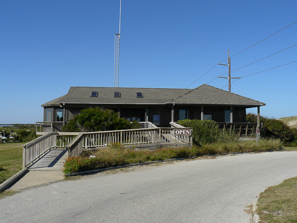 039 Pea Island WLR Visitors Center