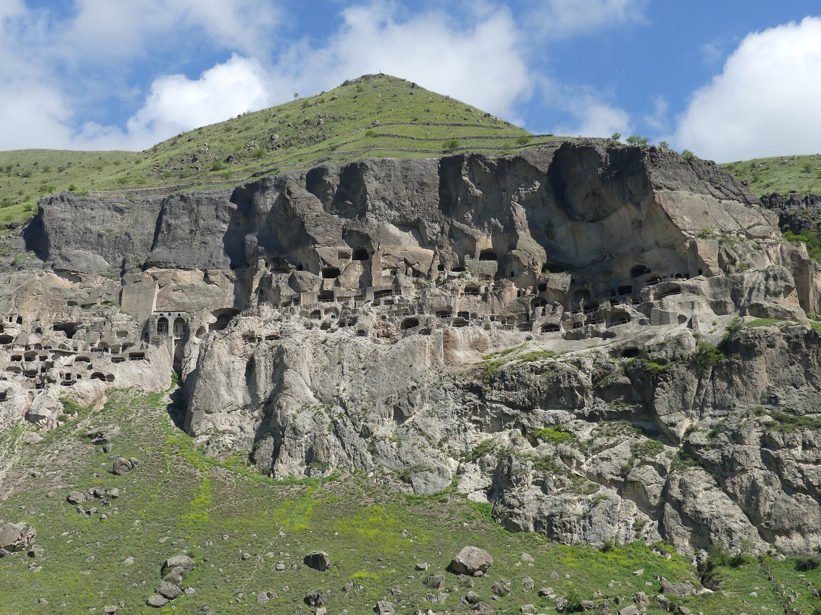 vardzia2